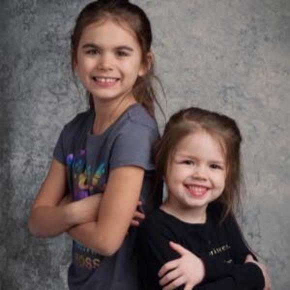 Meet your Posher, Michelle - Picture 1 of 1